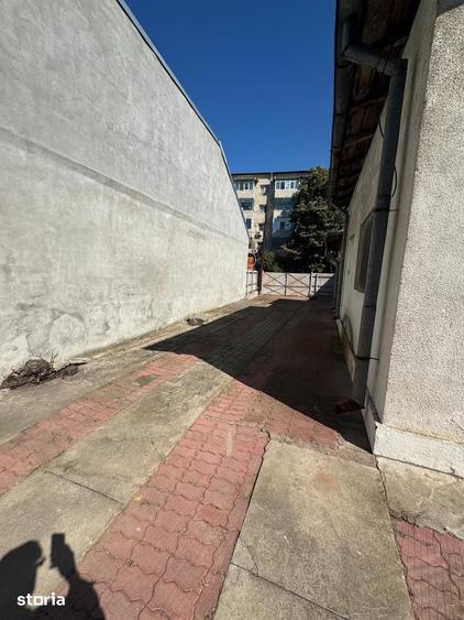 Spațiu comercial, de 94.2 mp, în Rovine