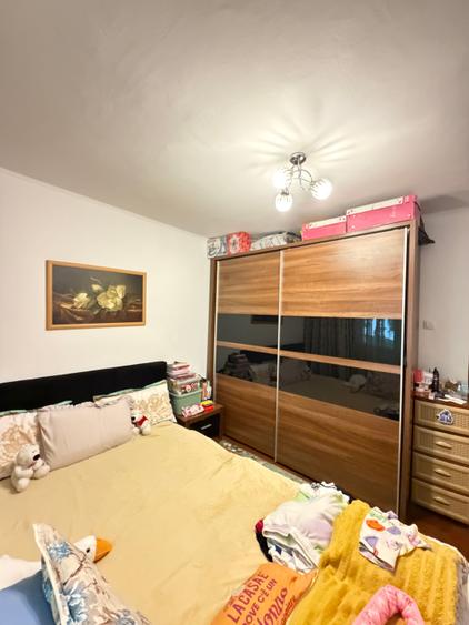 Apartament cu 2 camere decomandat în Nicolina