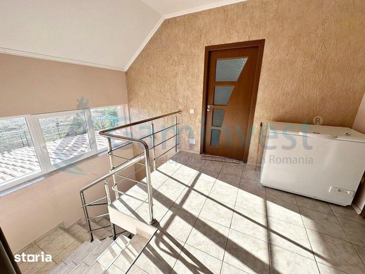 Casă cu 5 camere cu Teren 535 Mp în Sântandrei