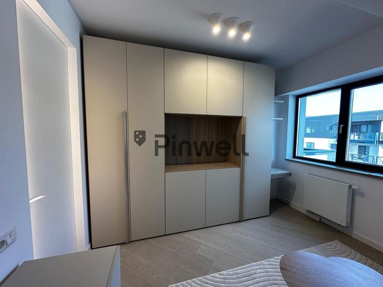 Apartament cu 3 camere semidecomandat în Pipera
