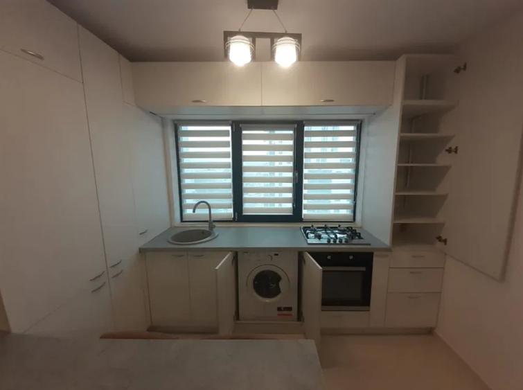 Apartament cu 2 camere semidecomandat în Cug