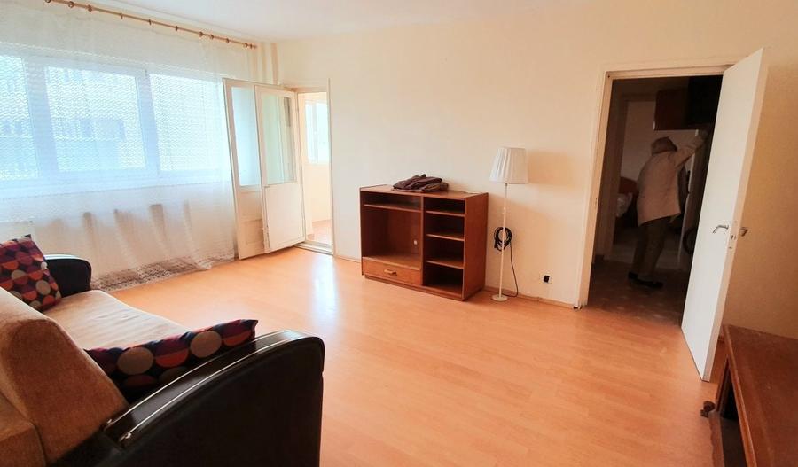 Apartament cu 2 camere semidecomandat, mobilat în Iancului