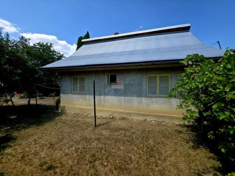 Casă individuală cu 3 camere cu Teren 803 Mp în Bistrița