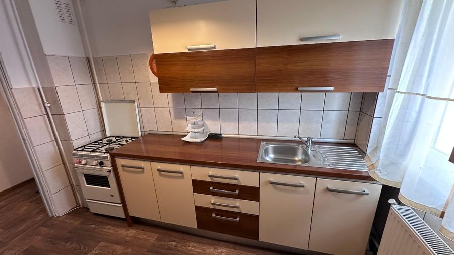 Apartament cu 2 camere semidecomandat, mobilat în Griviței