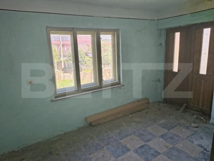 Casă cu 2 camere cu Teren 1200 Mp în Nord