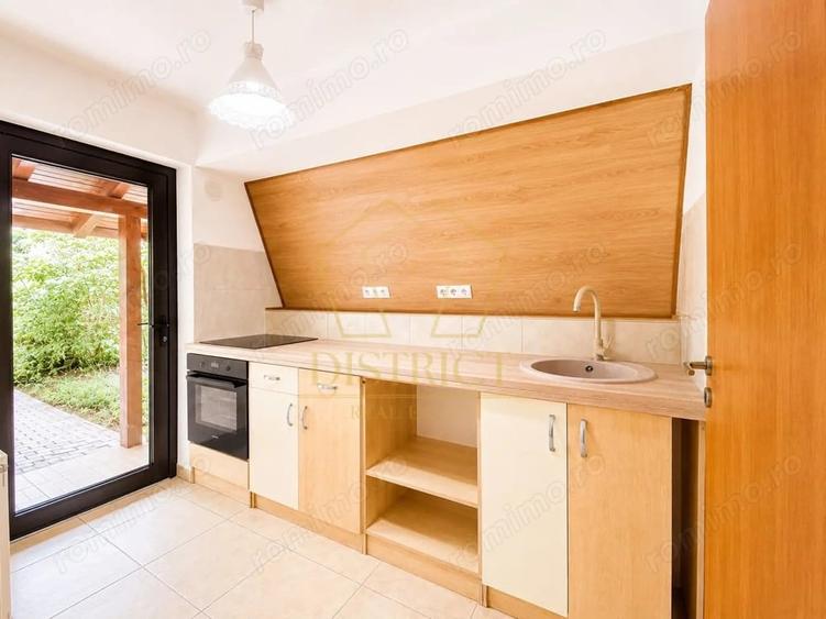 Casă cu 7 camere cu Teren 1360 Mp în Braytim