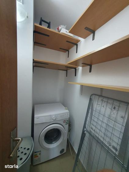 Apartament cu 3 camere decomandat în Est
