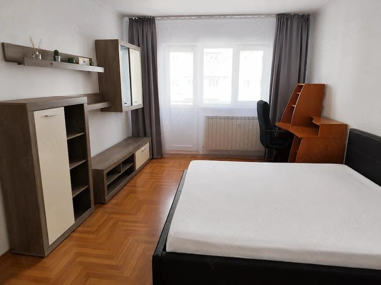 Apartament cu 3 camere decomandat în Gorjului