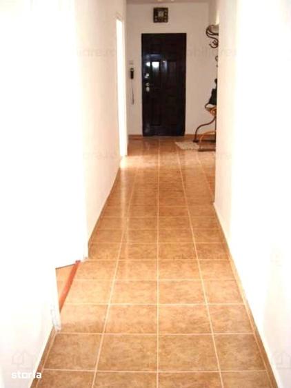 Apartament cu 4 camere decomandat în Militari