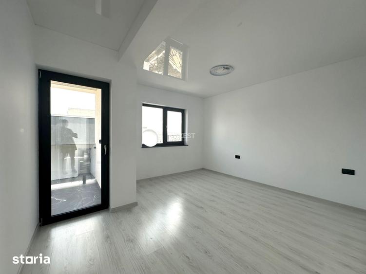 Casă cu 4 camere cu Teren 300 Mp în Rediu