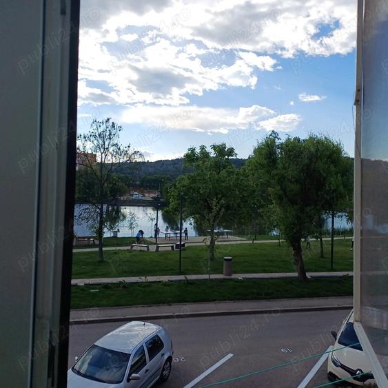 Garsonieră decomandată în Debarcader