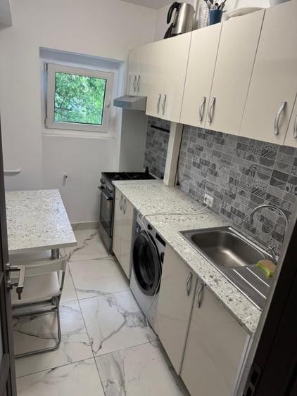 Apartament cu 2 camere semidecomandat în Domenii
