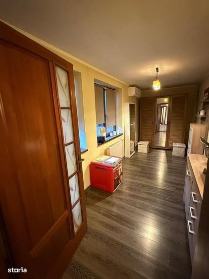 Casă cu 3 camere cu Teren 1000 Mp în Central