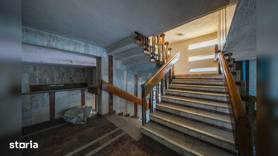 Casă cu Teren 3590 Mp în Central