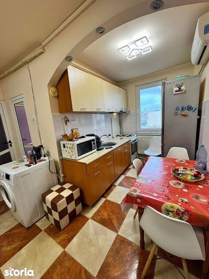Apartament cu 2 camere decomandat în Central