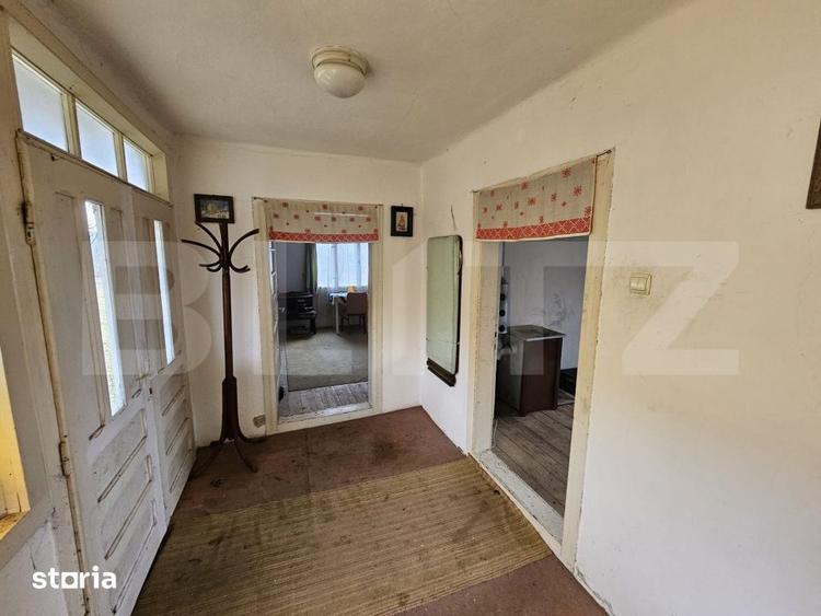 Casă cu 3 camere cu Teren 7297 Mp în Central