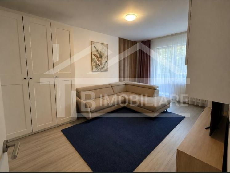 Apartament cu 2 camere decomandat în Pandurilor