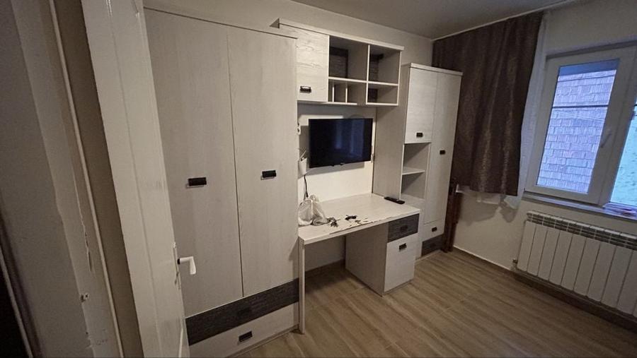 Persoana Fizica ofer spre inchiriera garaoniera situata in zona Podu Ros, utilata complet - 1