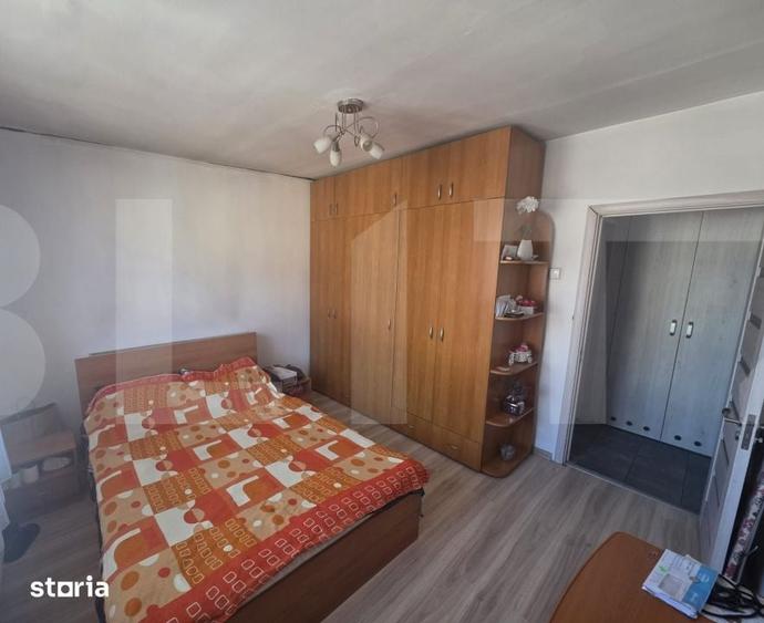 Apartament cu 3 camere semidecomandat în Ozun