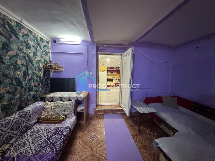 Casă individuală cu 9 camere cu Canalizare în Iosefin