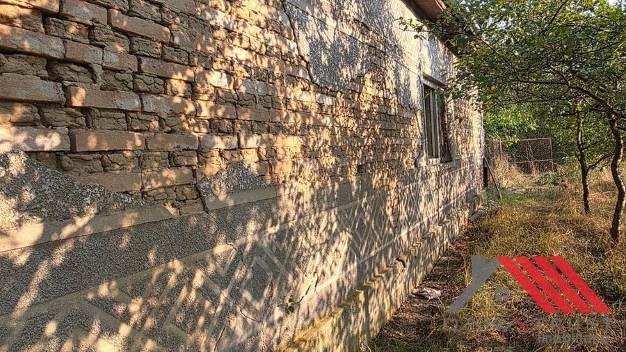 Casă individuală cu 4 camere cu Canalizare în Exterior Sud