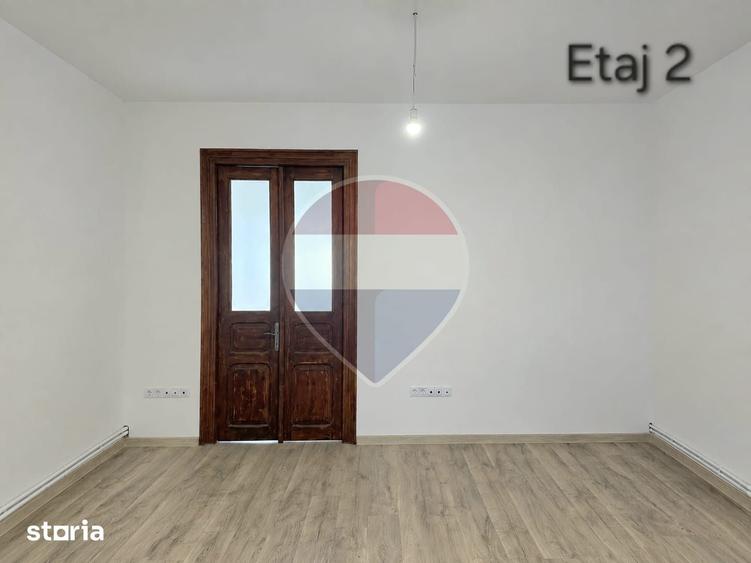 Apartament cu 6 camere semidecomandat în Ultracentral
