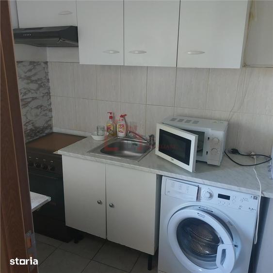 Garsonieră semidecomandată în Titan