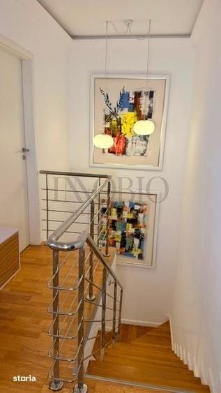 Apartament cu 3 camere în Tei