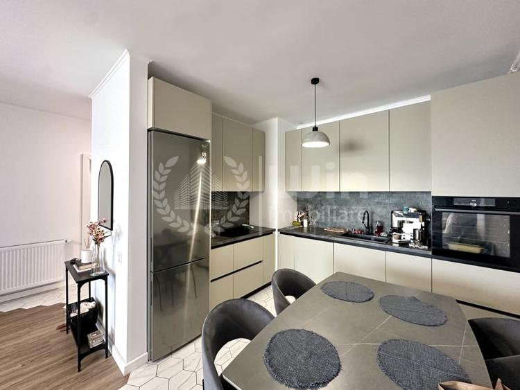 Apartament cu 2 camere semidecomandat, mobilat în Între Lacuri