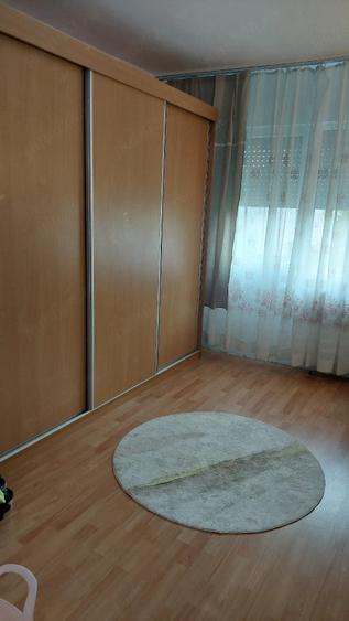 inchiriez apartament 2 camere - 7