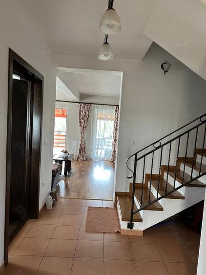 Casă cu 4 camere cu Teren 1100 Mp în Unirea