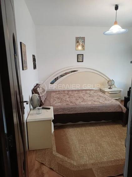 Apartament cu 2 camere în Podu Roș
