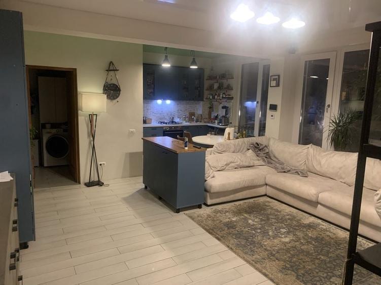 Casă cu 4 camere în Central