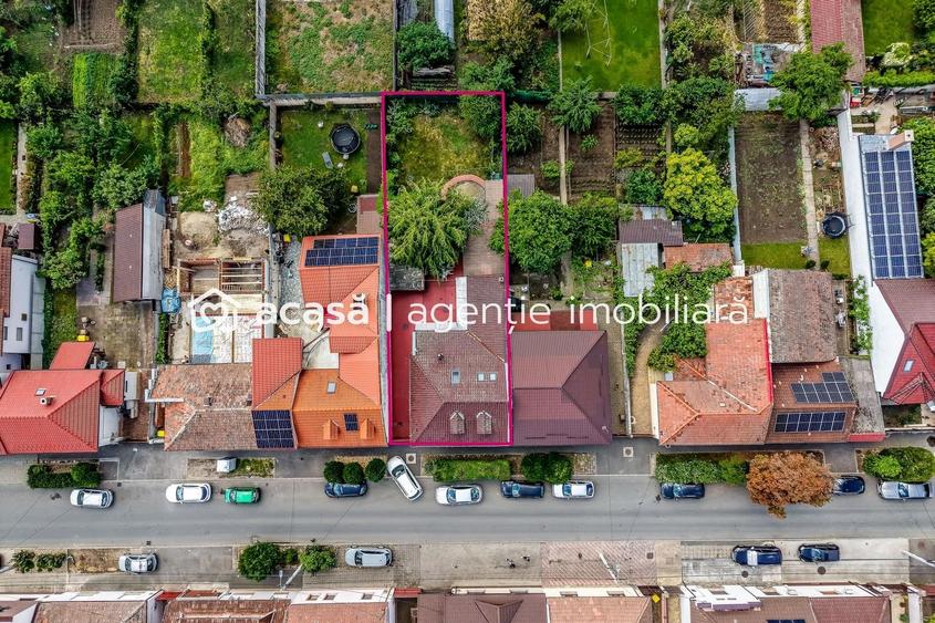 Casă individuală cu 5 camere cu Canalizare în Funcționarilor