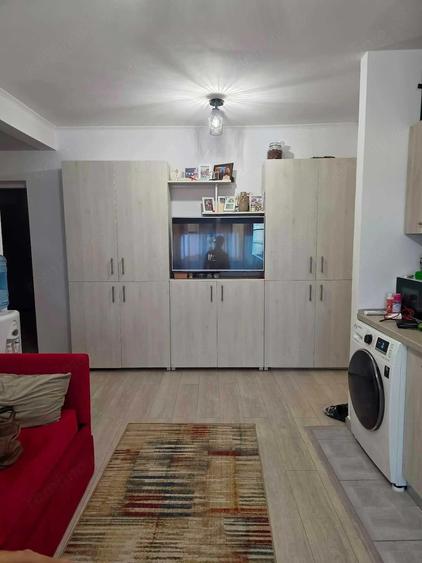 De vanzare apartament cu 3 camere - 6