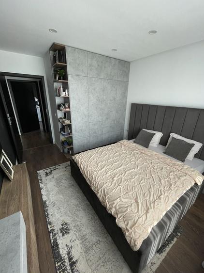 Apartament cu 3 camere decomandat în Fundeni