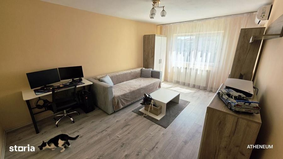 Apartament cu 2 camere decomandat în Nicolina