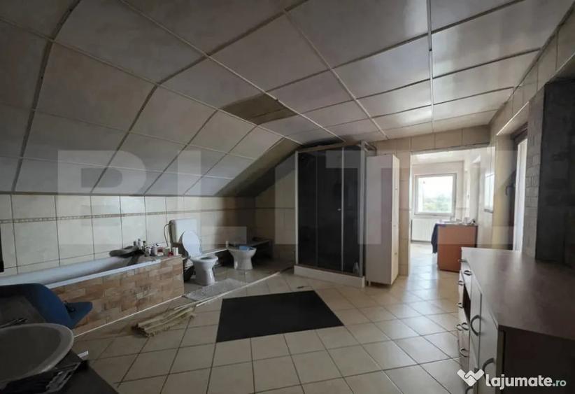 Casă cu 4 camere cu Teren 585 Mp în Lucian Blaga