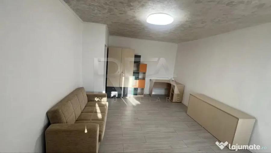 Garsonieră decomandată în Vitan