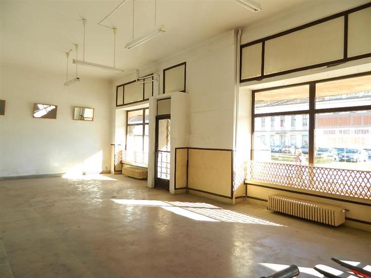 Spațiu comercial, de 100 mp, în Iosefin