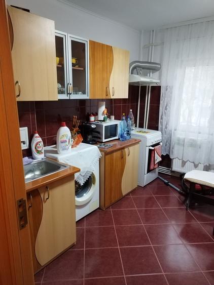 Apartament cu 2 camere semidecomandat în Lehnești