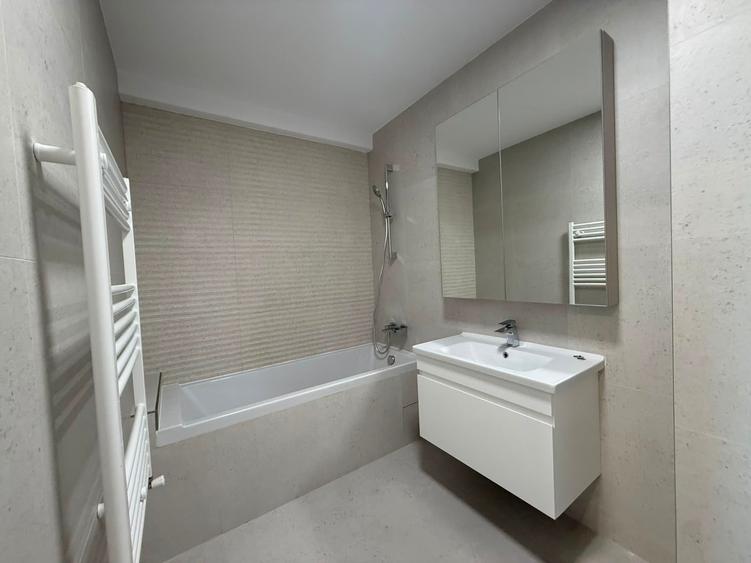 Apartament cu 2 camere decomandat în Străulești