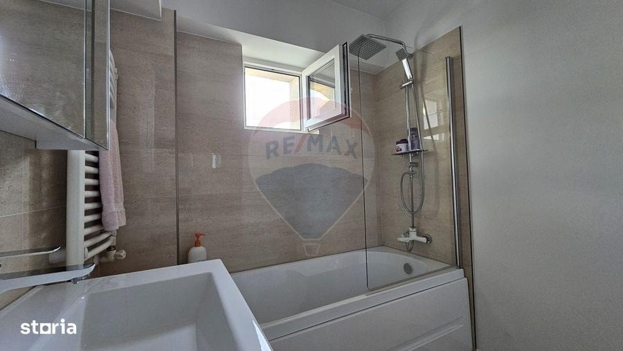 Apartament cu 3 camere decomandat în Burdujeni