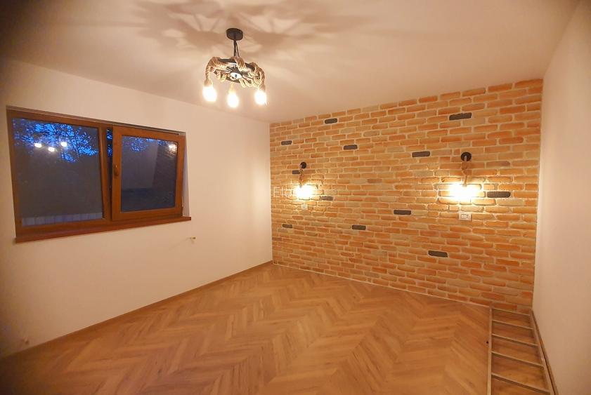 Vand casa noua din caramida.