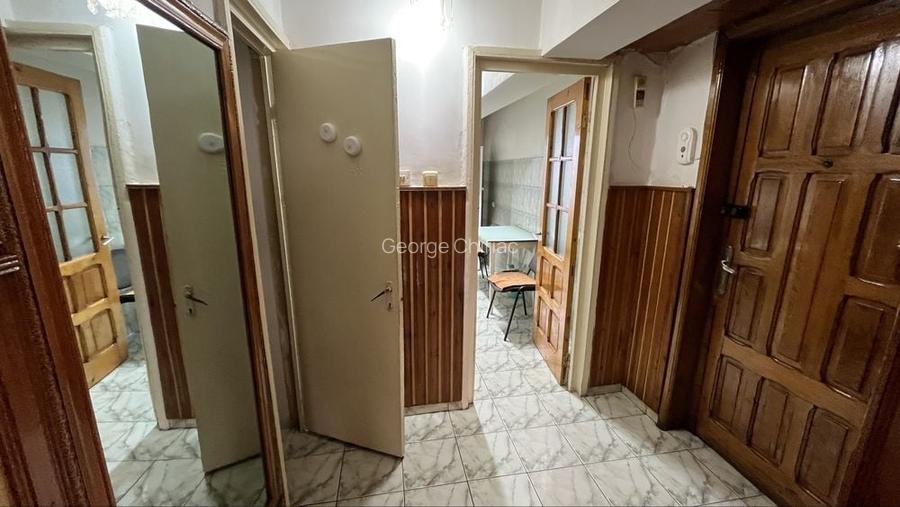 Apartament cu 2 camere decomandate si debara, situat ultracentral in Bacau, pe Strada 9 Mai nr. 24