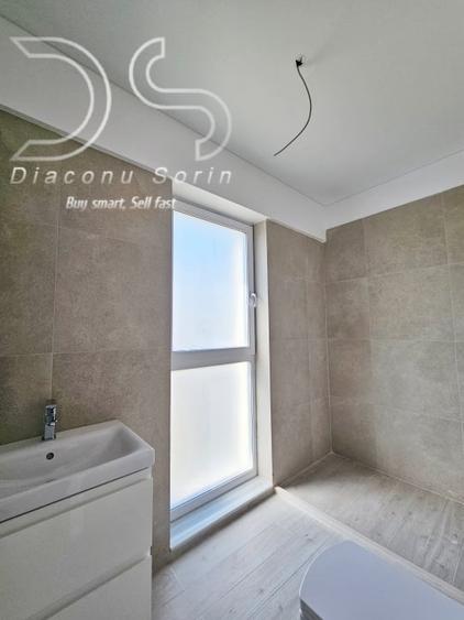 Apartament cu 3 camere semidecomandat în Mamaia-Sat