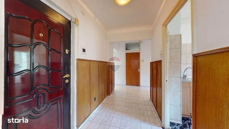 Apartament cu 4 camere în Răcădău