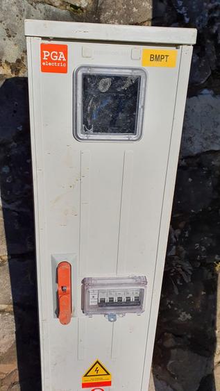 Casă individuală cu 8 camere cu Teren 700 Mp în Castelul Peleș