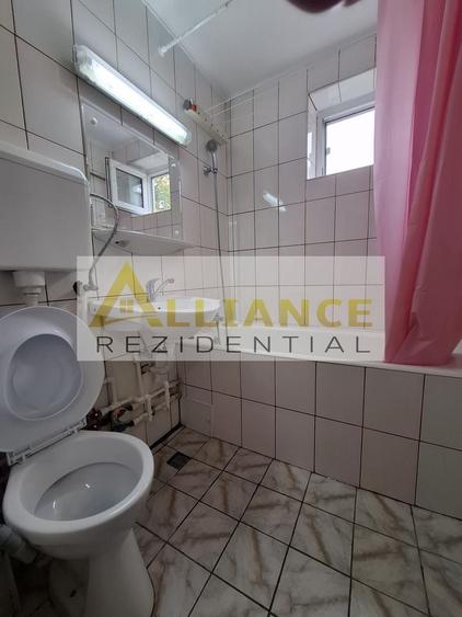 Apartament cu 2 camere semidecomandat, mobilat în Eroii Revoluției
