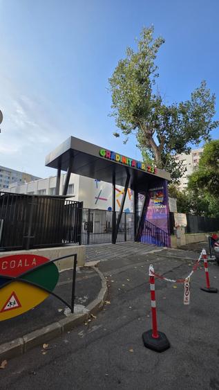 Apartament cu 2 camere decomandat în Teiul Doamnei